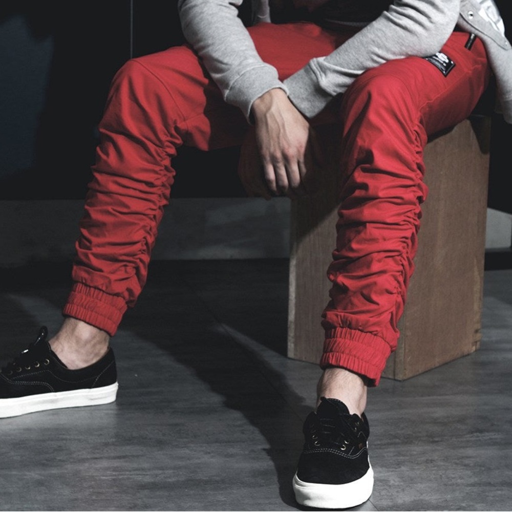 Courtesy Of Red Cinched Rushed Jogger Capri Pants Size Large